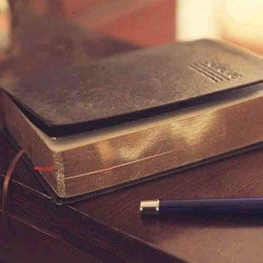 Vintage Thick Leather Bible Notebook – Retro Blank Diary & Journal Planner