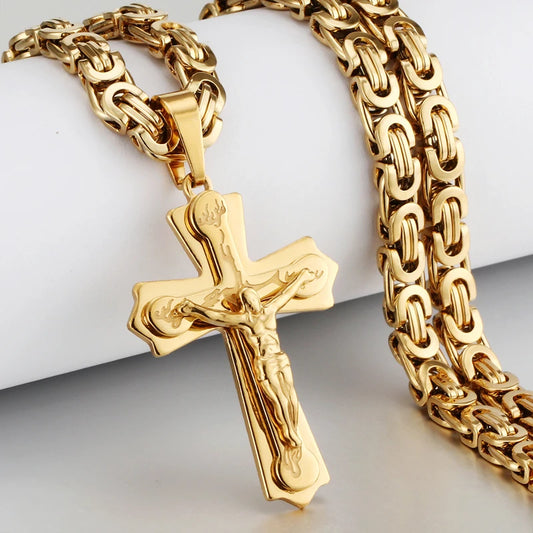 Diyalo Religious Jesus Cross Necklace – Men’s Stainless Steel Crucifix with Byzantine Chain