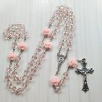 QIGO Pink Rose Crystal Rosary Necklace – Catholic Vintage Cross Pendant Jewelry