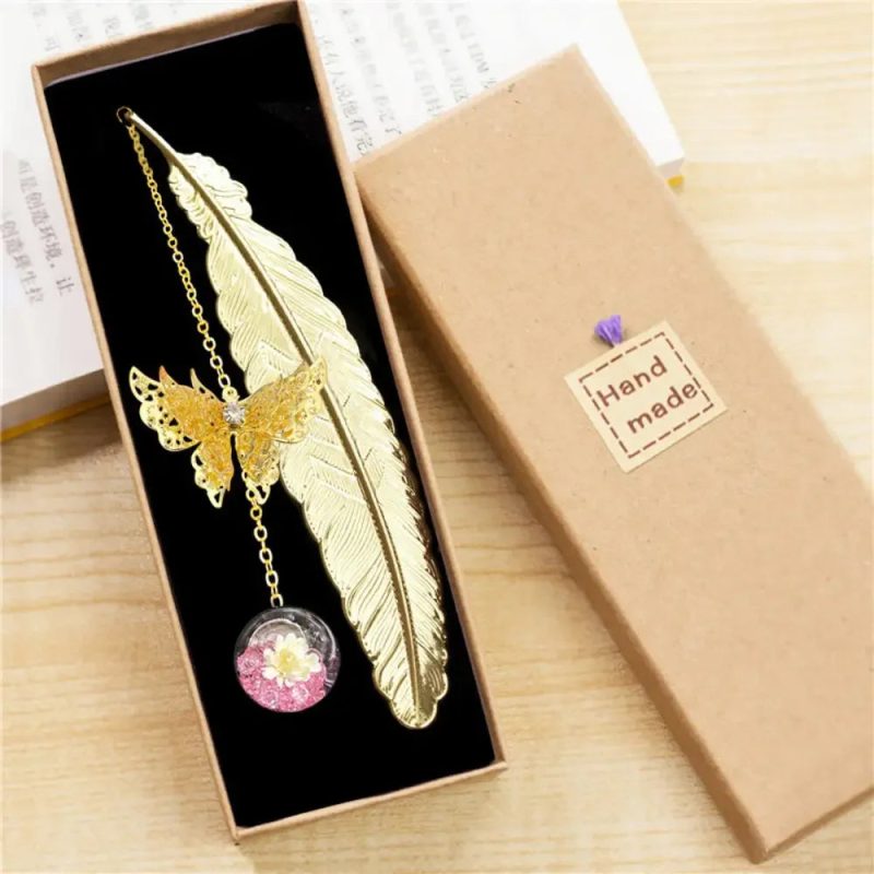 Funny "Peeking Jesus" Metal Bookmark – Humorous Gift for Book Lovers - Image 22