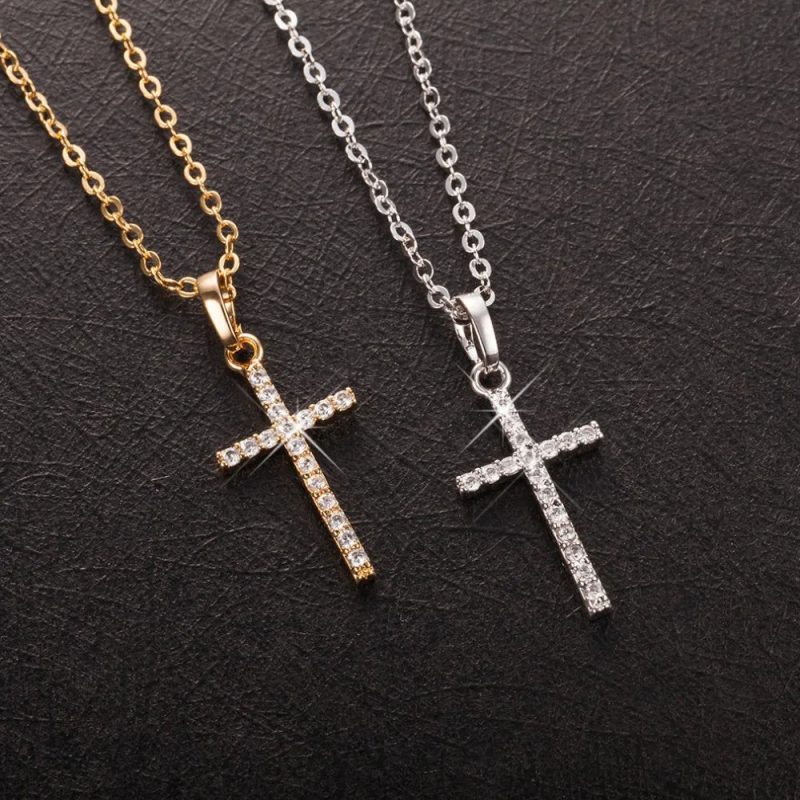 Cross Pendant Rhinestone Inlay Adjustable Necklace - Image 3